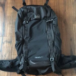 rei trail 40 backpack